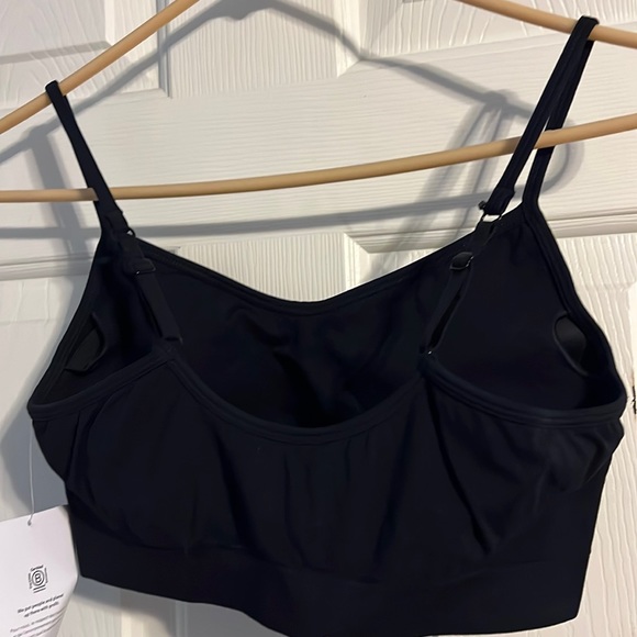 NWT Athleta Renew Bra A-C size M - Picture 4 of 7